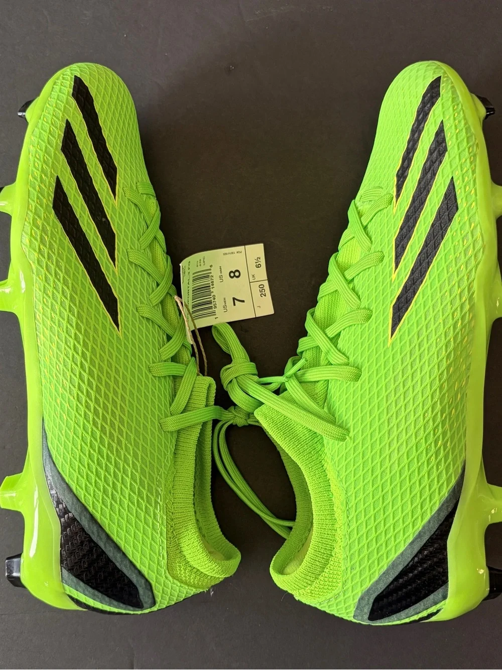 adidas Bright Lime Green Soccer Cleats with Black Accents - size men’s 7